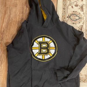Boys XL Boston Bruins sweatshirt